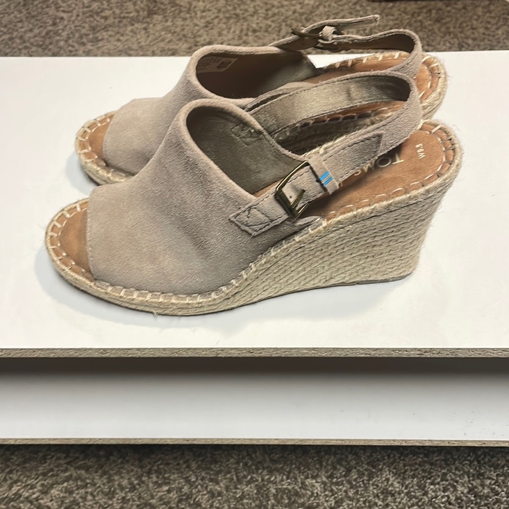 Toms Monica Wedge. Women’s size 9.5. New